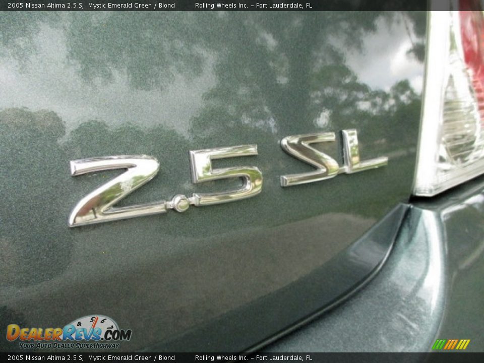 2005 Nissan Altima 2.5 S Mystic Emerald Green / Blond Photo #16