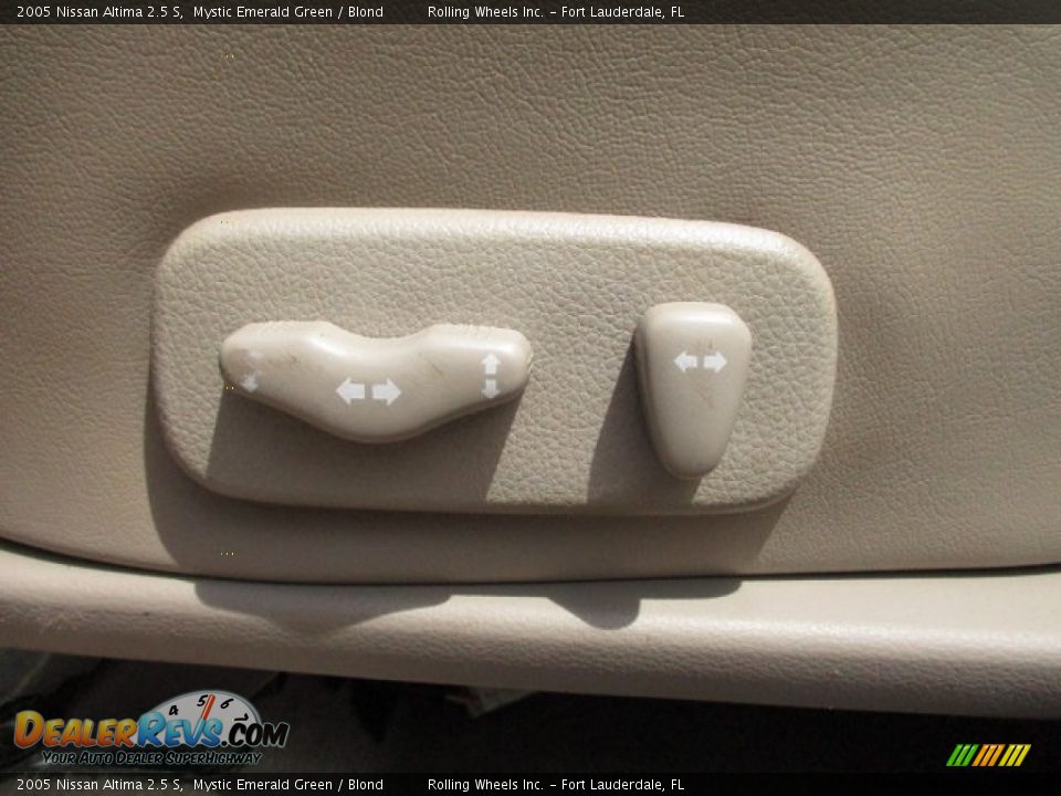 2005 Nissan Altima 2.5 S Mystic Emerald Green / Blond Photo #19