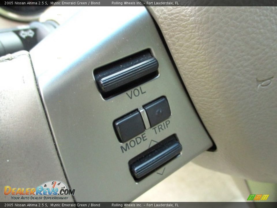 2005 Nissan Altima 2.5 S Mystic Emerald Green / Blond Photo #27