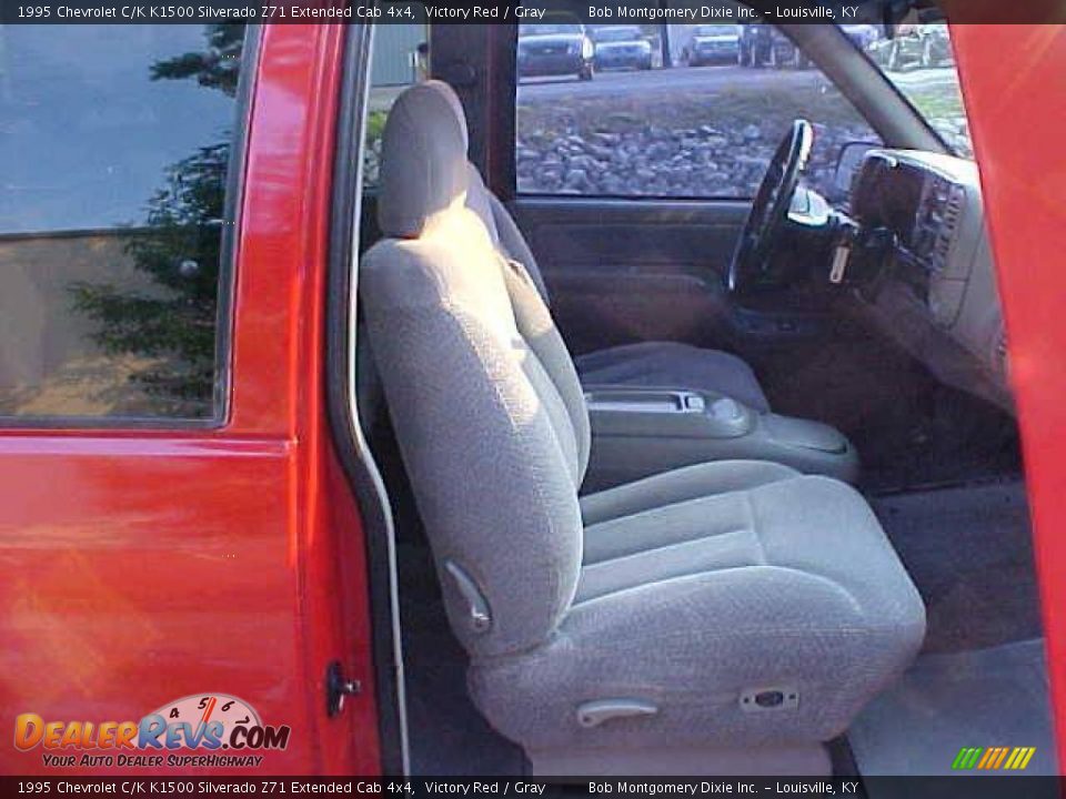 1995 Chevrolet C/K K1500 Silverado Z71 Extended Cab 4x4 Victory Red / Gray Photo #5