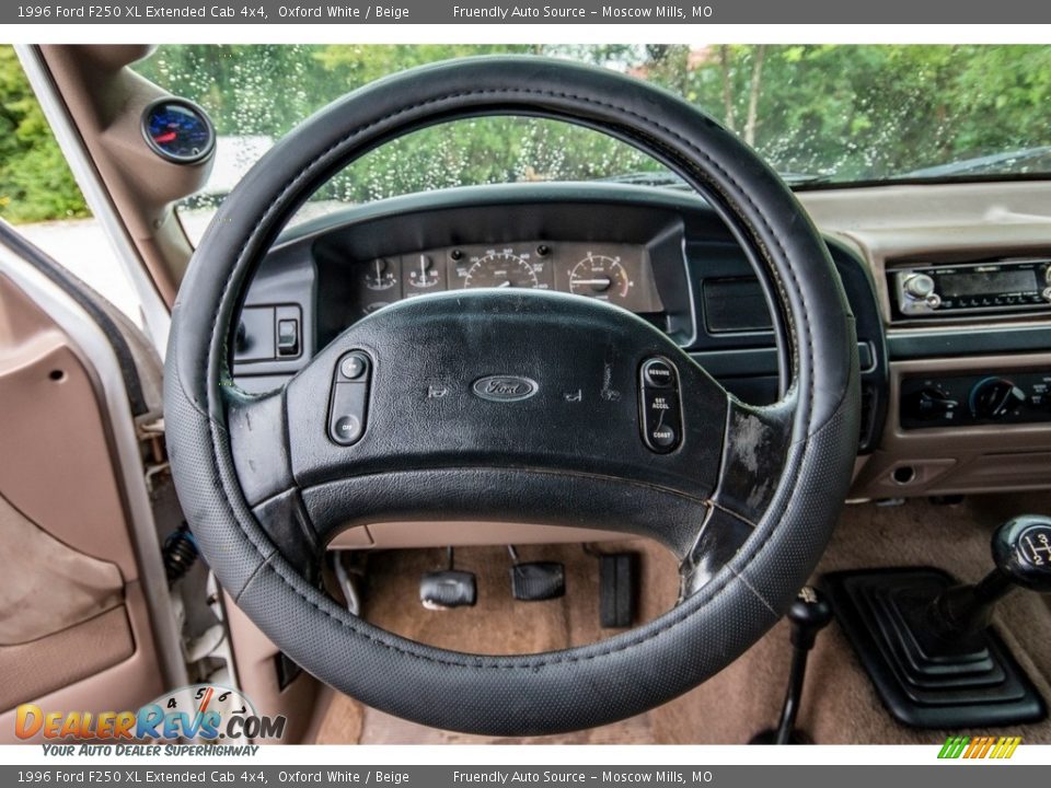 1996 Ford F250 XL Extended Cab 4x4 Steering Wheel Photo #33