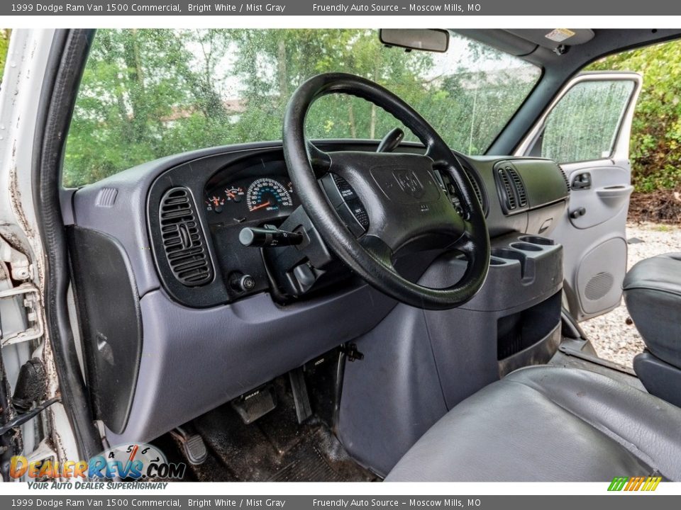 Mist Gray Interior - 1999 Dodge Ram Van 1500 Commercial Photo #20