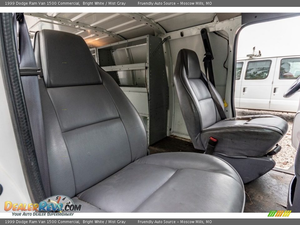 Front Seat of 1999 Dodge Ram Van 1500 Commercial Photo #32