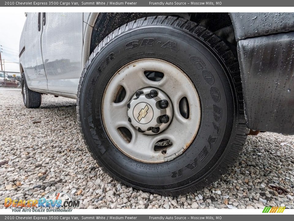 2010 Chevrolet Express 3500 Cargo Van Summit White / Medium Pewter Photo #2