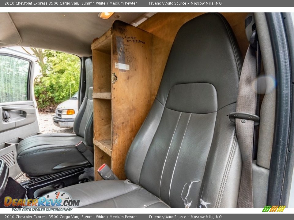 2010 Chevrolet Express 3500 Cargo Van Summit White / Medium Pewter Photo #17