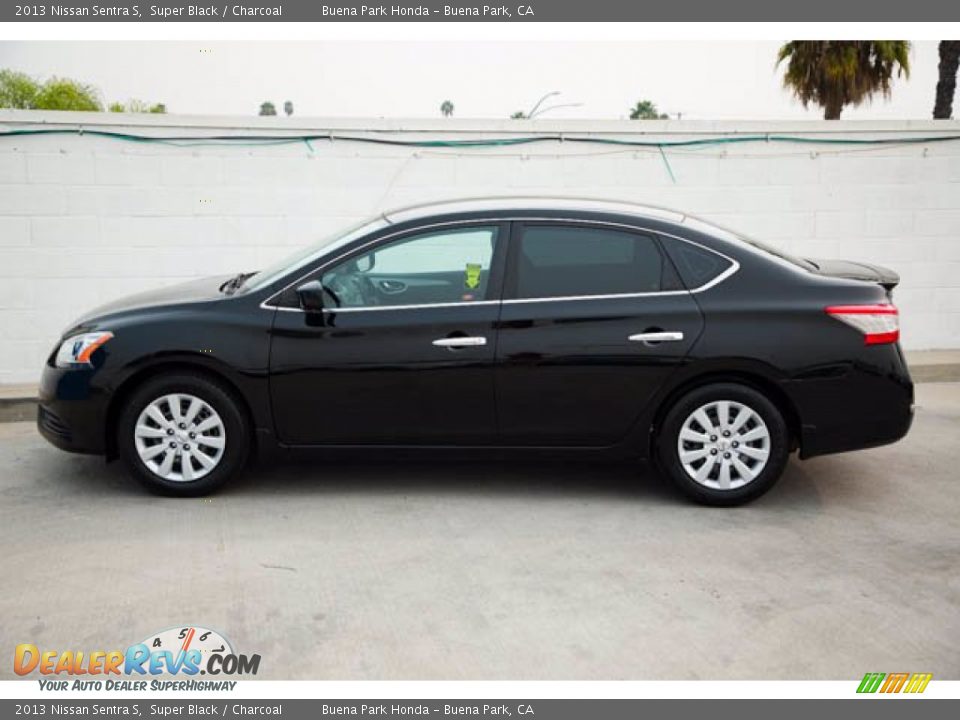 2013 Nissan Sentra S Super Black / Charcoal Photo #10
