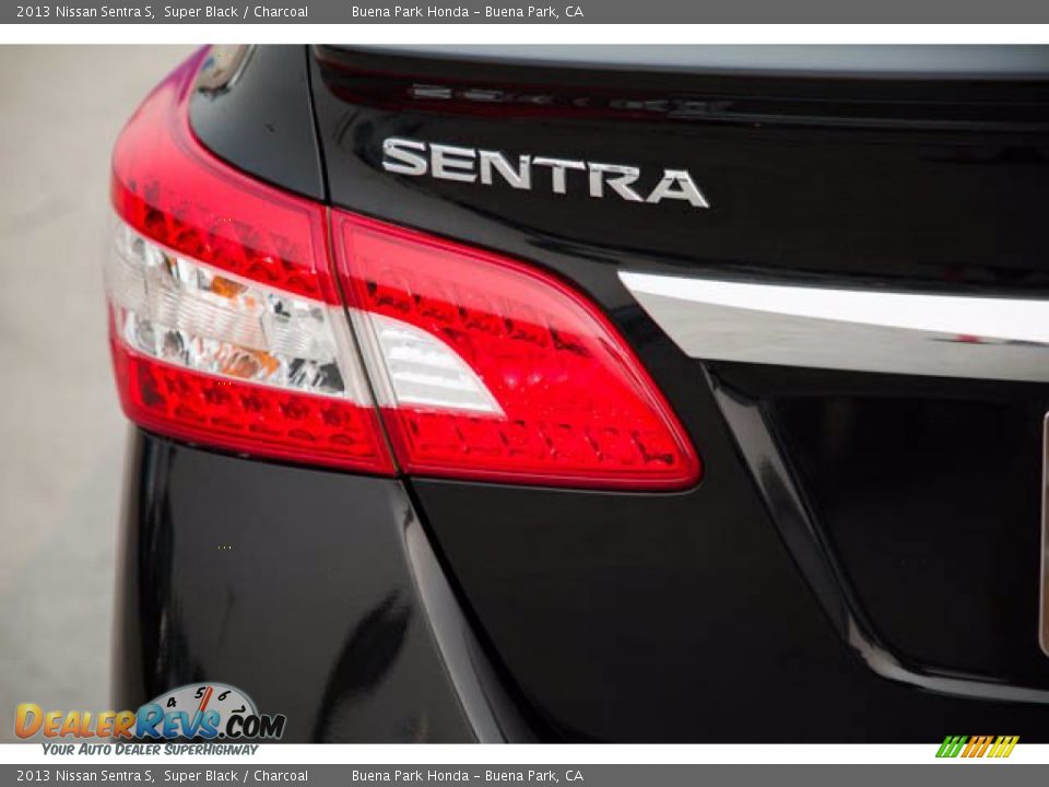 2013 Nissan Sentra S Super Black / Charcoal Photo #12