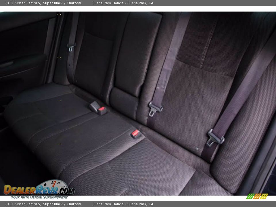 2013 Nissan Sentra S Super Black / Charcoal Photo #17