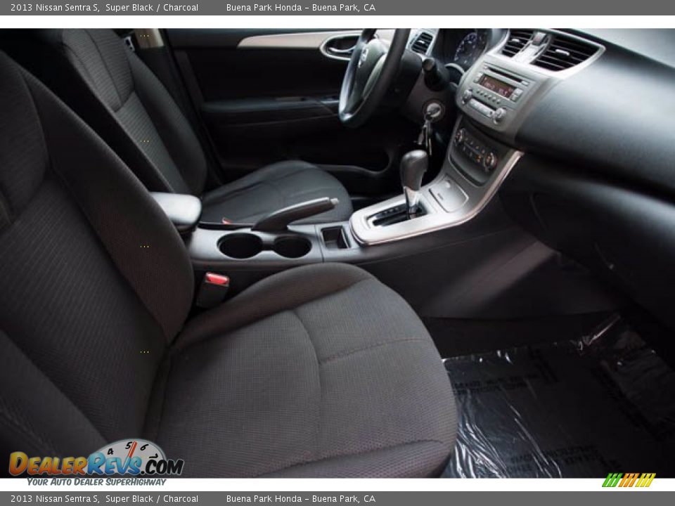 2013 Nissan Sentra S Super Black / Charcoal Photo #21