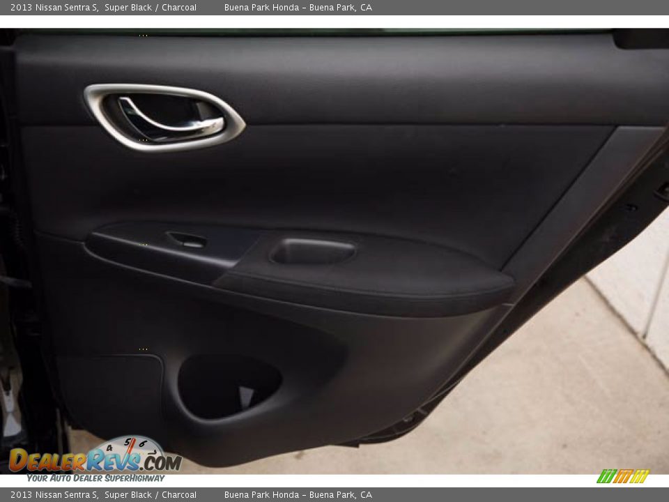 2013 Nissan Sentra S Super Black / Charcoal Photo #27