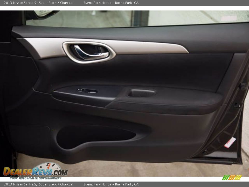 2013 Nissan Sentra S Super Black / Charcoal Photo #28