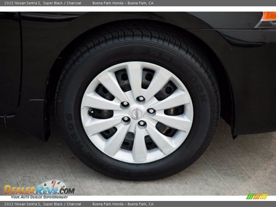 2013 Nissan Sentra S Super Black / Charcoal Photo #31