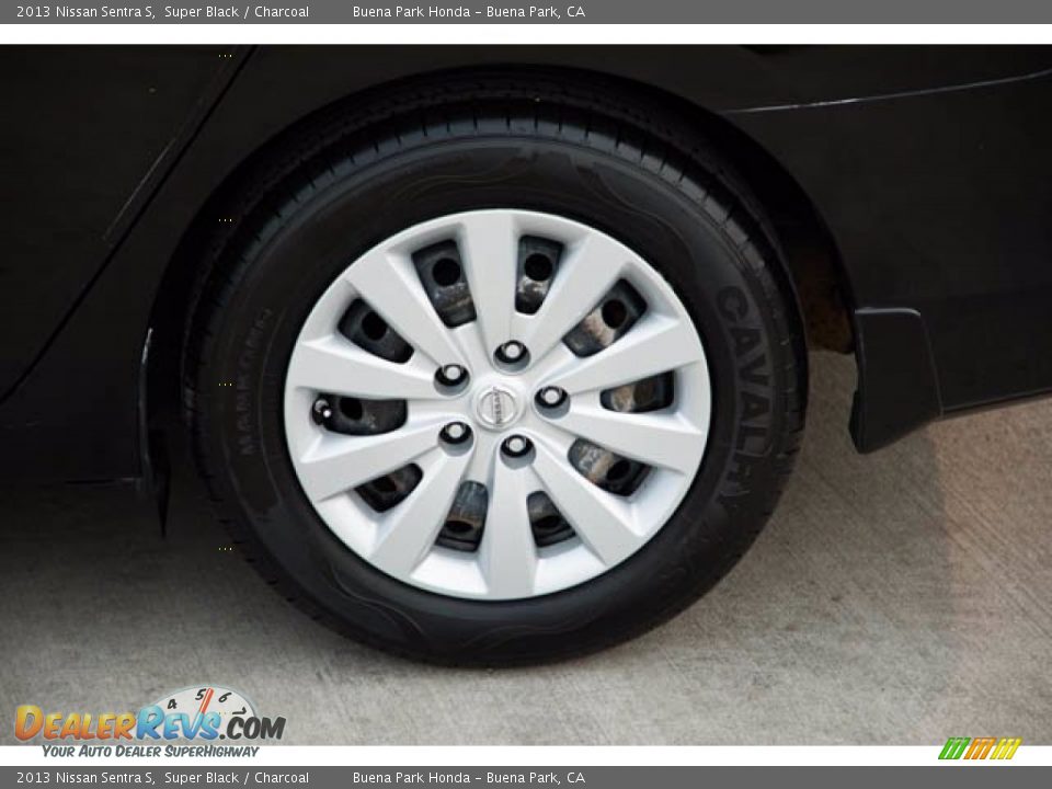2013 Nissan Sentra S Super Black / Charcoal Photo #32