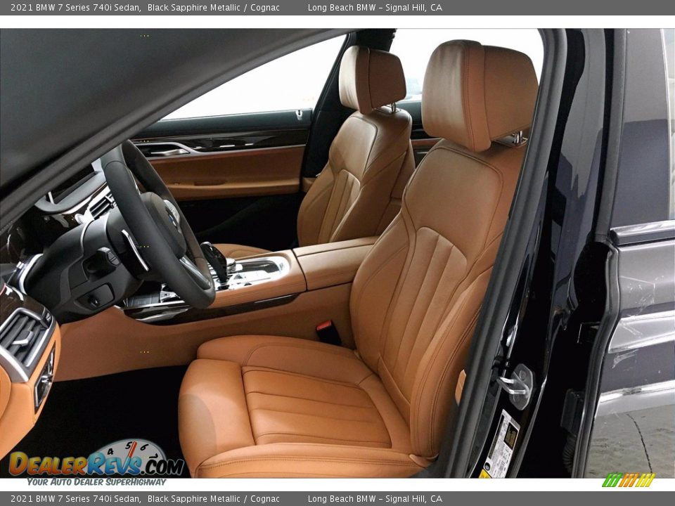 Front Seat of 2021 BMW 7 Series 740i Sedan Photo #9