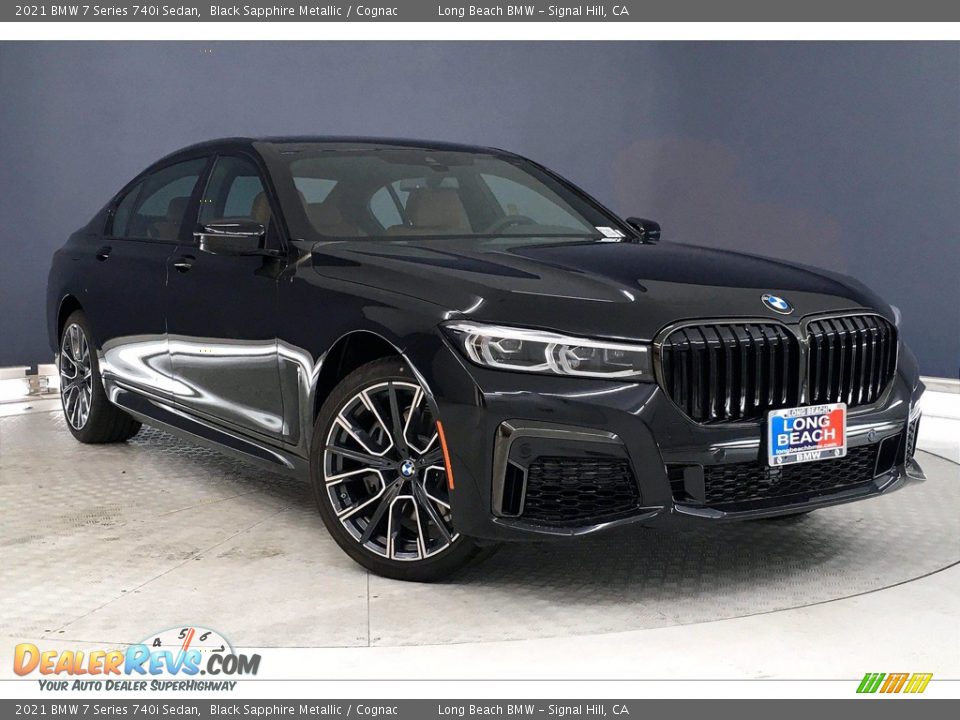 Front 3/4 View of 2021 BMW 7 Series 740i Sedan Photo #19