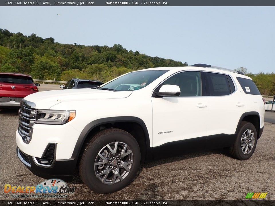 Front 3/4 View of 2020 GMC Acadia SLT AWD Photo #1