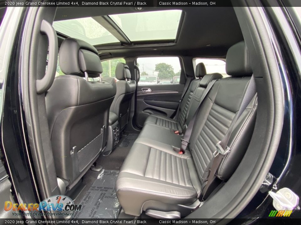 2020 Jeep Grand Cherokee Limited 4x4 Diamond Black Crystal Pearl / Black Photo #3
