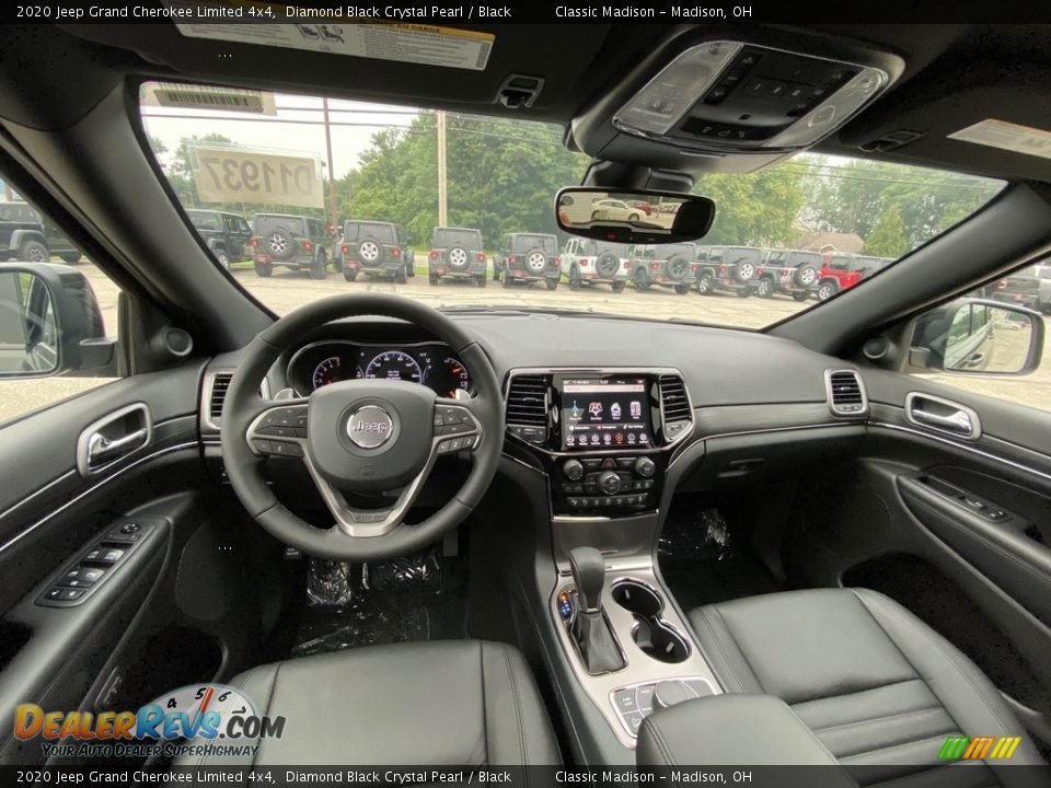 2020 Jeep Grand Cherokee Limited 4x4 Diamond Black Crystal Pearl / Black Photo #4