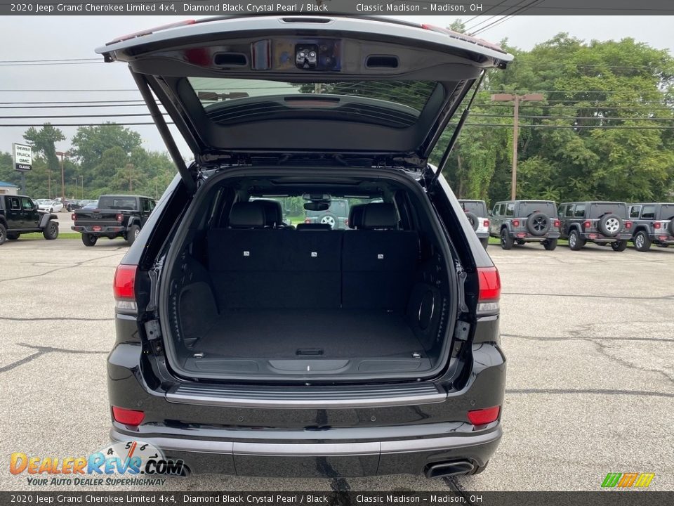 2020 Jeep Grand Cherokee Limited 4x4 Diamond Black Crystal Pearl / Black Photo #11