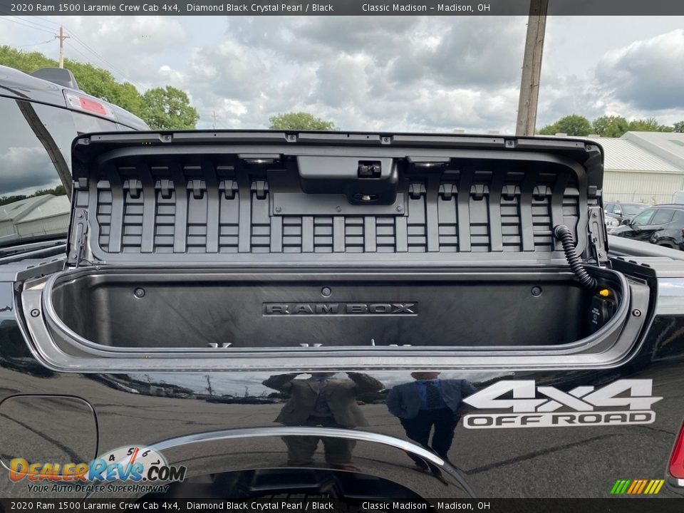 2020 Ram 1500 Laramie Crew Cab 4x4 Diamond Black Crystal Pearl / Black Photo #10