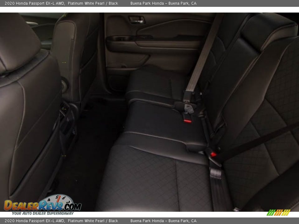 2020 Honda Passport EX-L AWD Platinum White Pearl / Black Photo #16