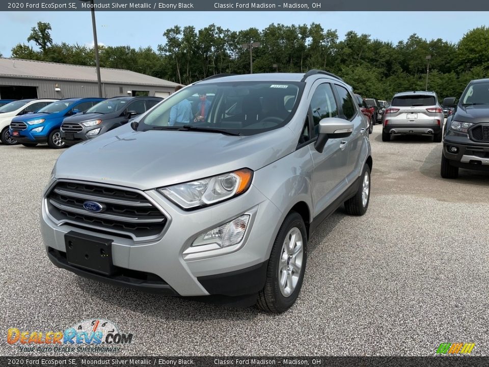 Front 3/4 View of 2020 Ford EcoSport SE Photo #2