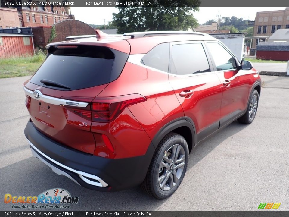 2021 Kia Seltos S Mars Orange / Black Photo #2