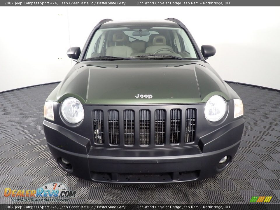 2007 Jeep Compass Sport 4x4 Jeep Green Metallic / Pastel Slate Gray Photo #5