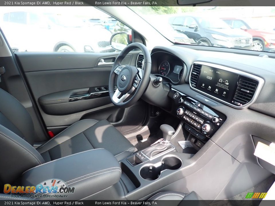 Dashboard of 2021 Kia Sportage EX AWD Photo #12