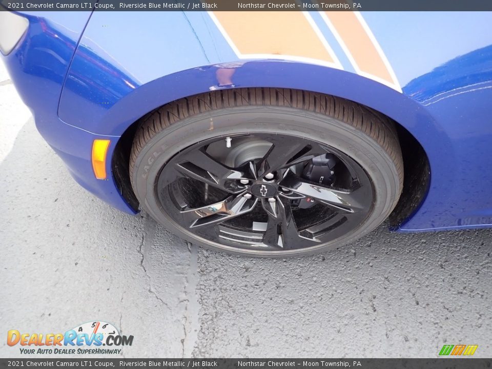 2021 Chevrolet Camaro LT1 Coupe Wheel Photo #2