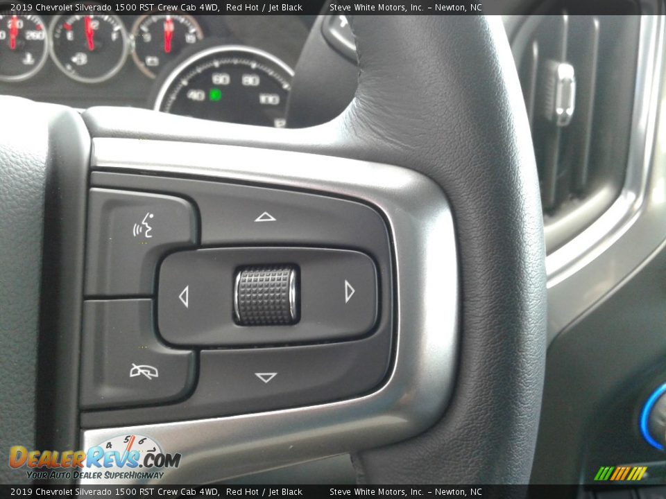 2019 Chevrolet Silverado 1500 RST Crew Cab 4WD Steering Wheel Photo #23