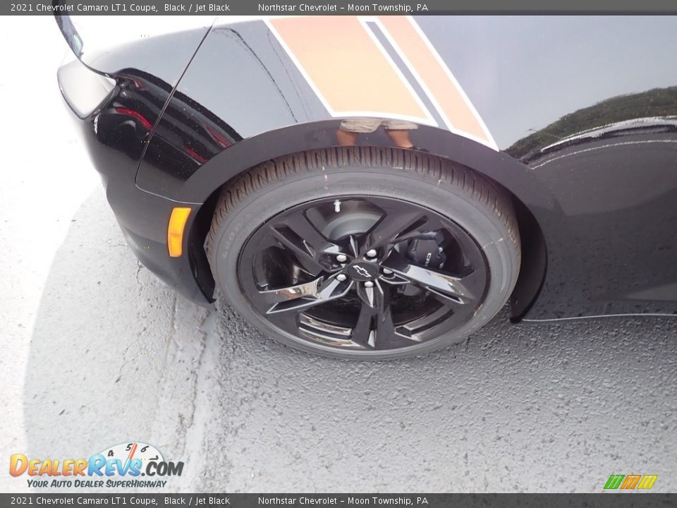 2021 Chevrolet Camaro LT1 Coupe Wheel Photo #2