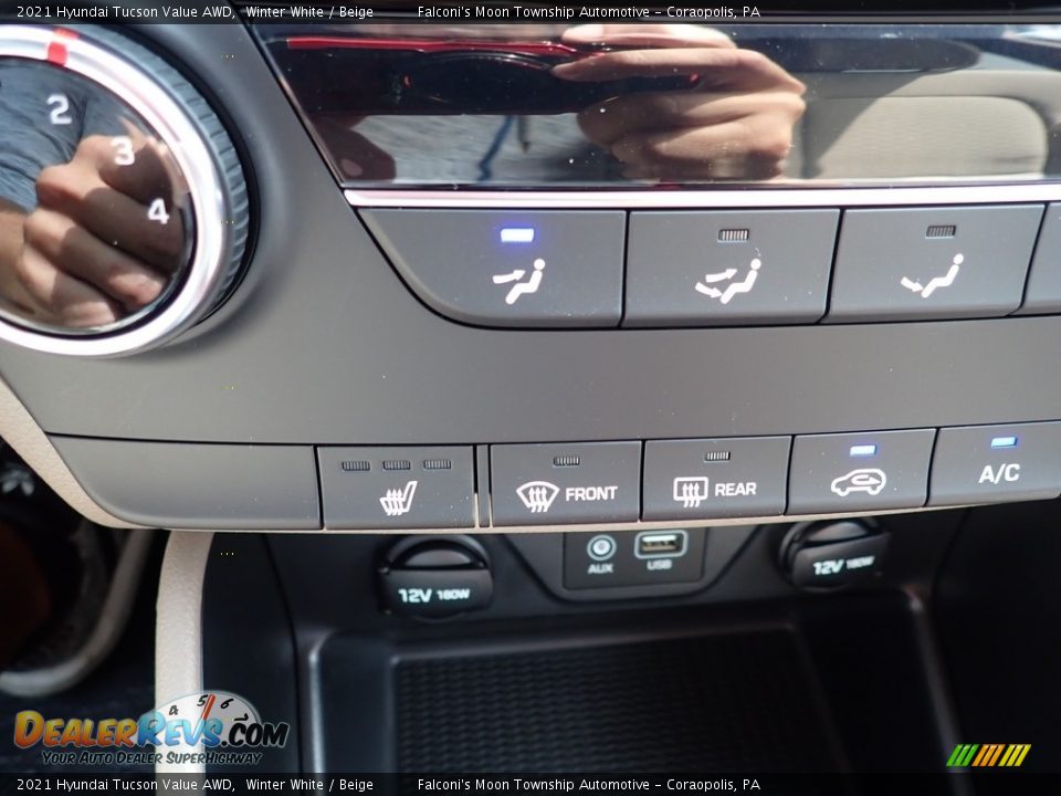 Controls of 2021 Hyundai Tucson Value AWD Photo #15