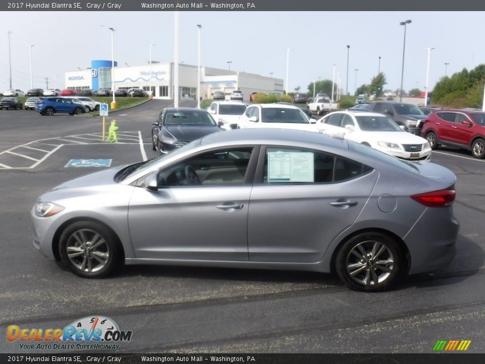 2017 Hyundai Elantra SE Gray / Gray Photo #5