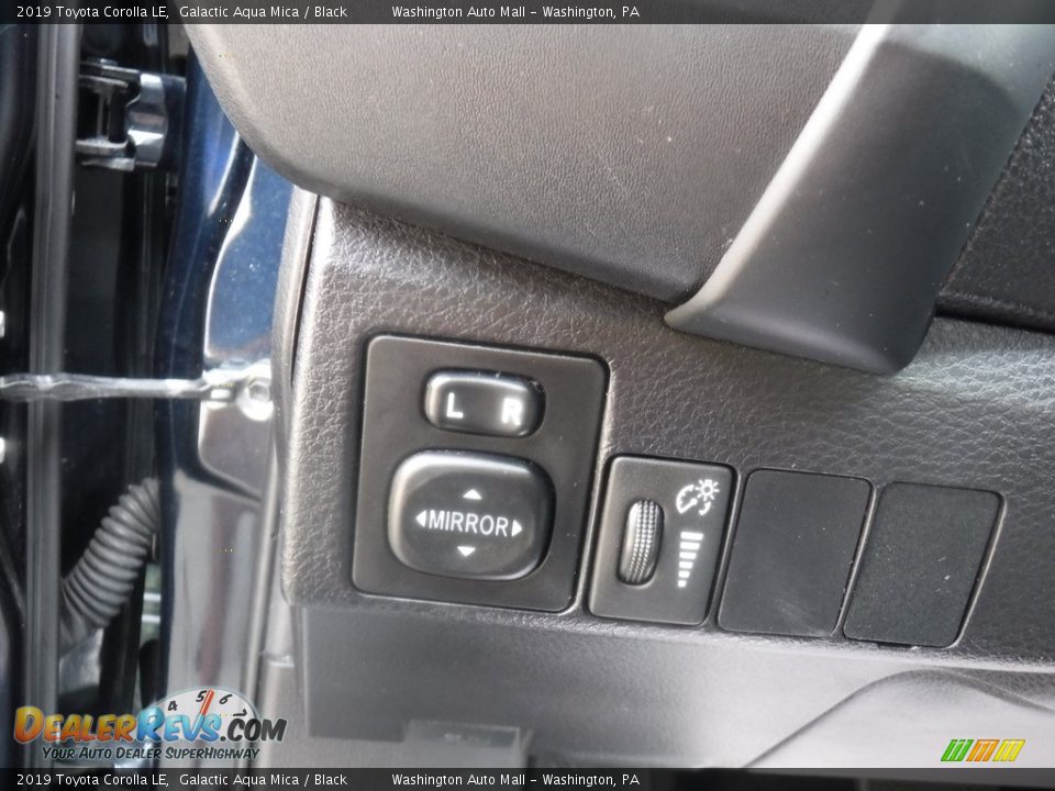 2019 Toyota Corolla LE Galactic Aqua Mica / Black Photo #5