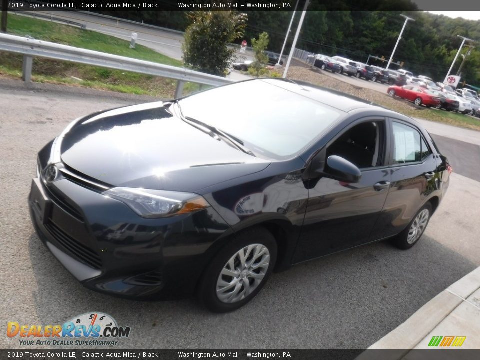 2019 Toyota Corolla LE Galactic Aqua Mica / Black Photo #10