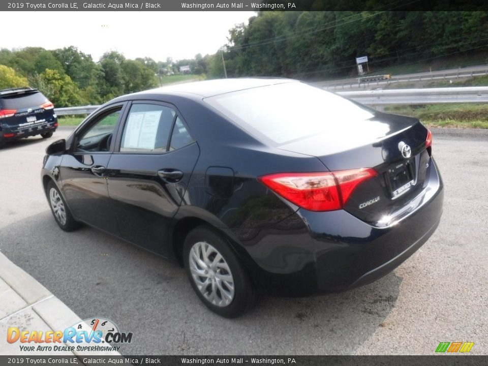 2019 Toyota Corolla LE Galactic Aqua Mica / Black Photo #12