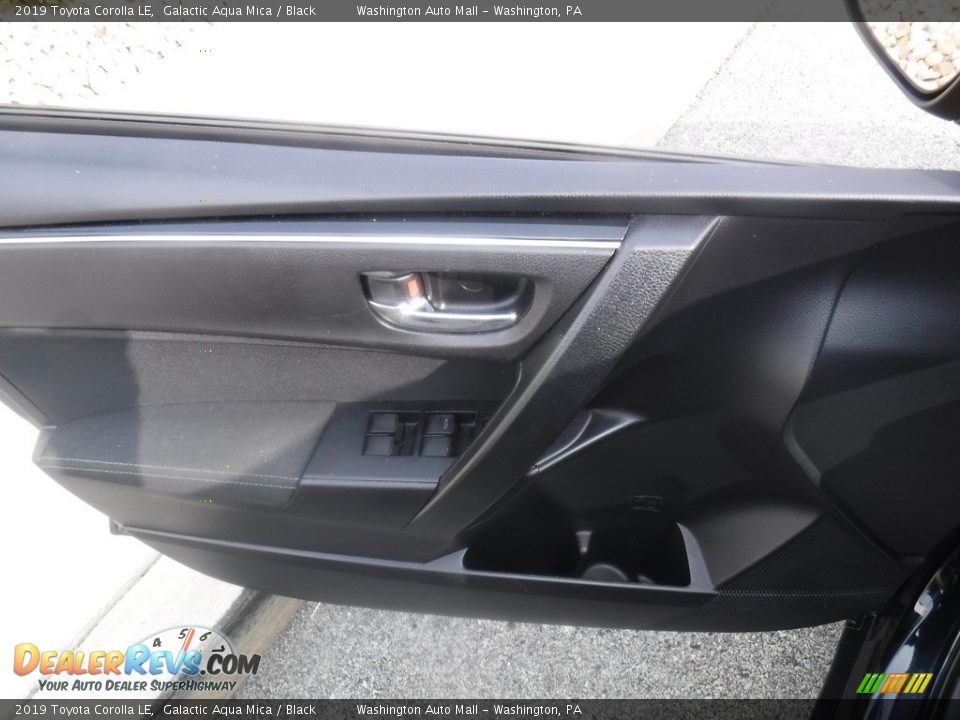 2019 Toyota Corolla LE Galactic Aqua Mica / Black Photo #18