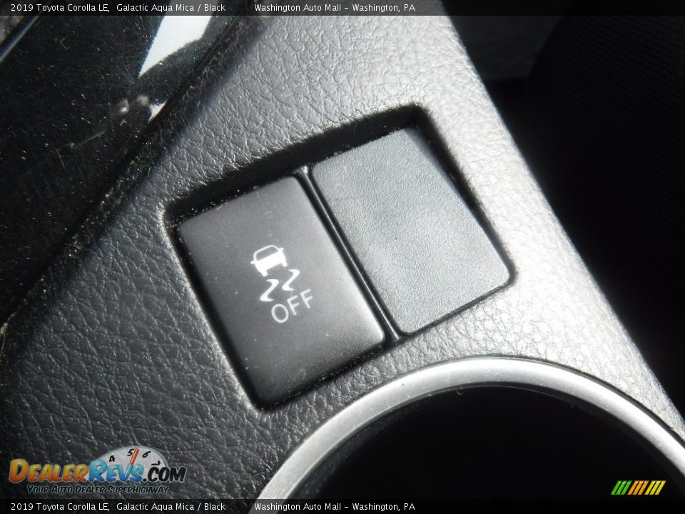 2019 Toyota Corolla LE Galactic Aqua Mica / Black Photo #20