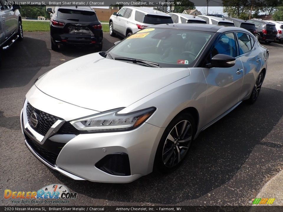 Front 3/4 View of 2020 Nissan Maxima SL Photo #7