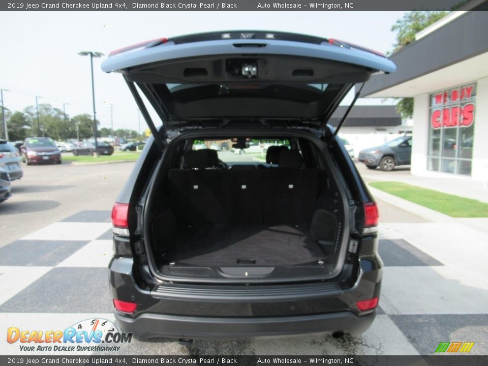 2019 Jeep Grand Cherokee Upland 4x4 Diamond Black Crystal Pearl / Black Photo #5
