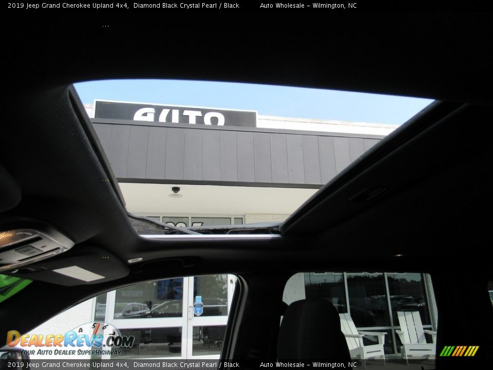 2019 Jeep Grand Cherokee Upland 4x4 Diamond Black Crystal Pearl / Black Photo #13