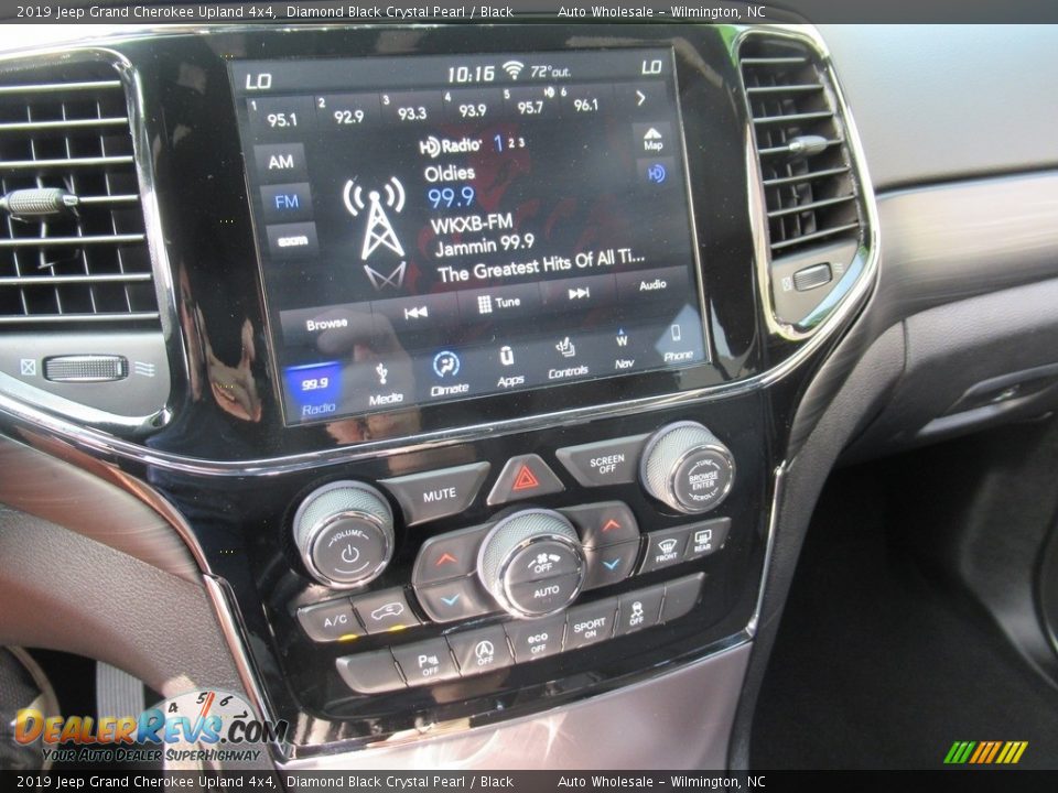 2019 Jeep Grand Cherokee Upland 4x4 Diamond Black Crystal Pearl / Black Photo #17