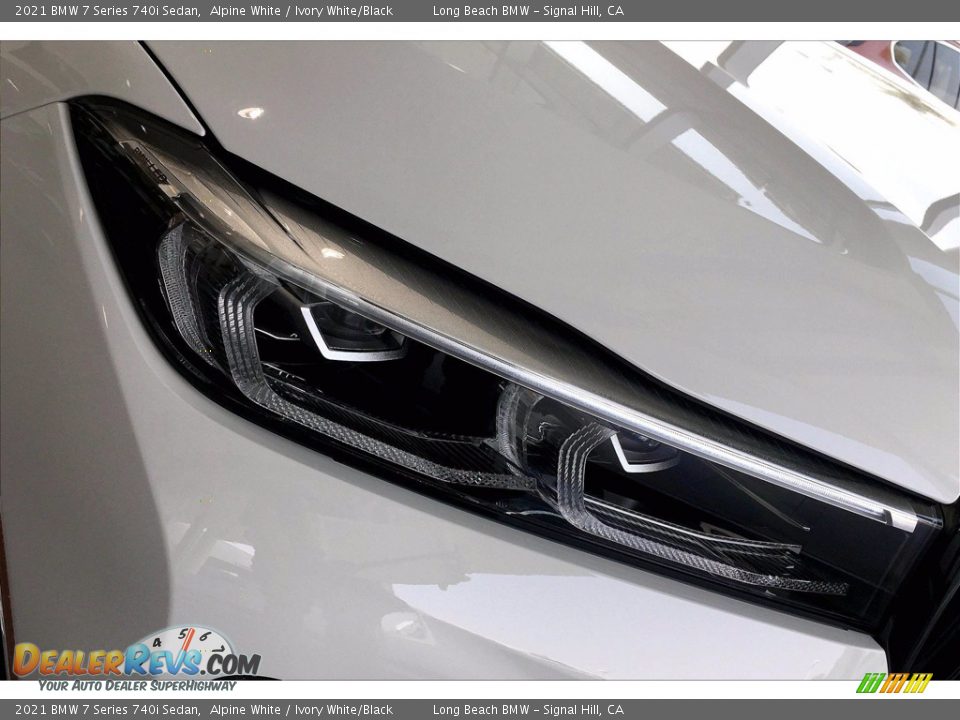 2021 BMW 7 Series 740i Sedan Alpine White / Ivory White/Black Photo #14
