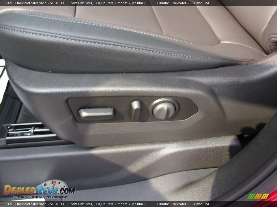 2020 Chevrolet Silverado 2500HD LT Crew Cab 4x4 Cajun Red Tintcoat / Jet Black Photo #24