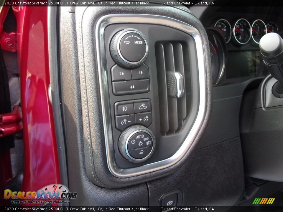 2020 Chevrolet Silverado 2500HD LT Crew Cab 4x4 Cajun Red Tintcoat / Jet Black Photo #25