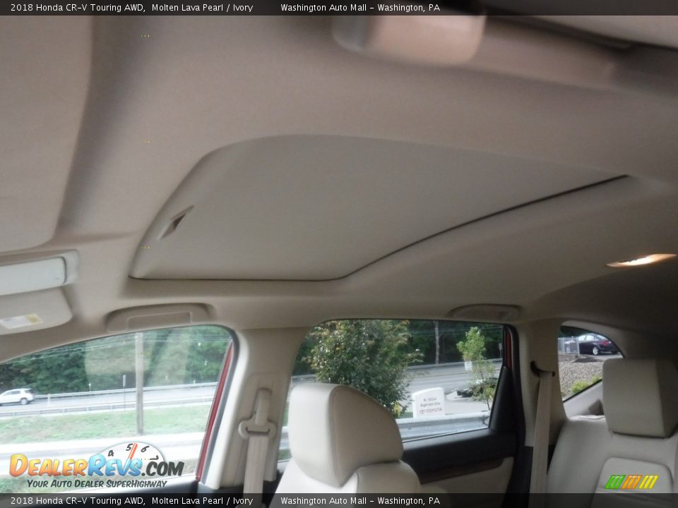 2018 Honda CR-V Touring AWD Molten Lava Pearl / Ivory Photo #18