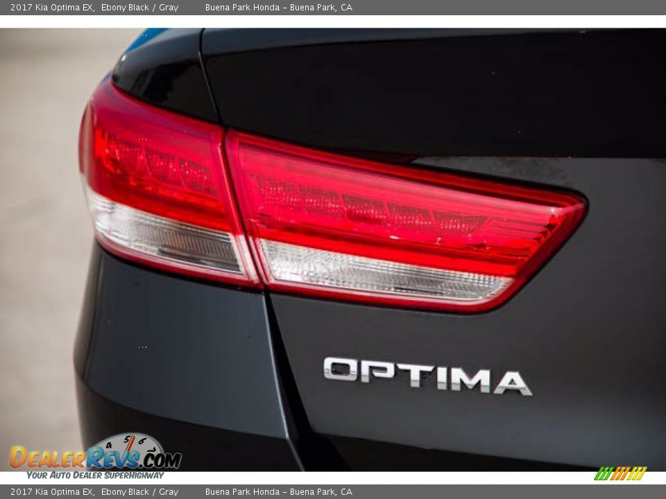 2017 Kia Optima EX Logo Photo #12