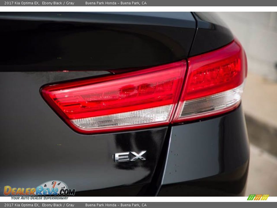 2017 Kia Optima EX Logo Photo #13