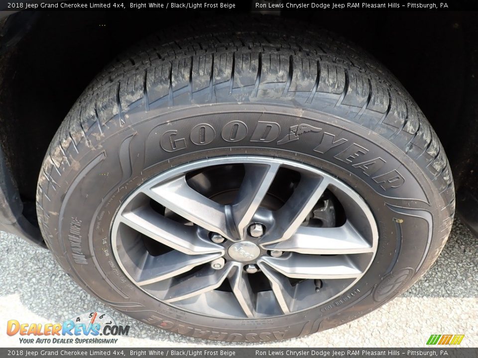2018 Jeep Grand Cherokee Limited 4x4 Bright White / Black/Light Frost Beige Photo #2